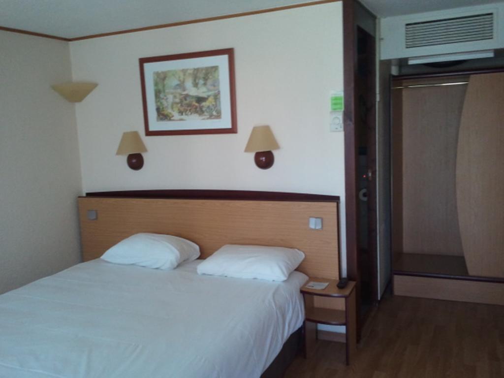 Hotel Campanile Bordeaux Ouest - Le Bouscat Camera foto